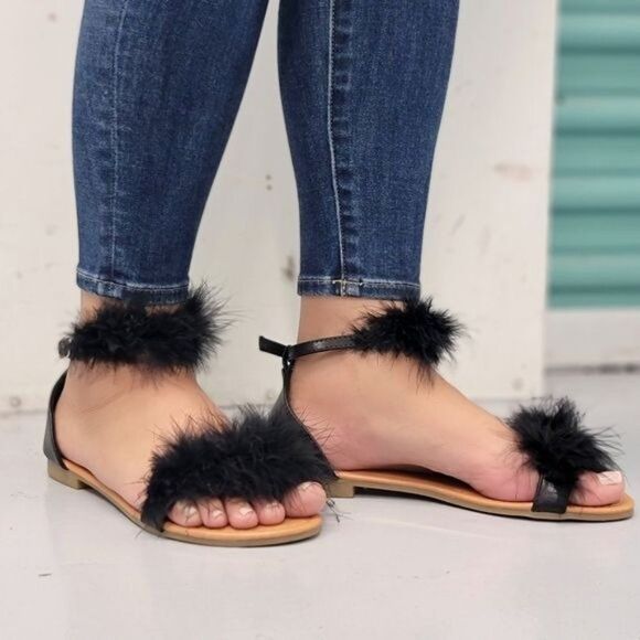 Shoes - Women's Multicolor Feathered Embellished Sandals Black Color